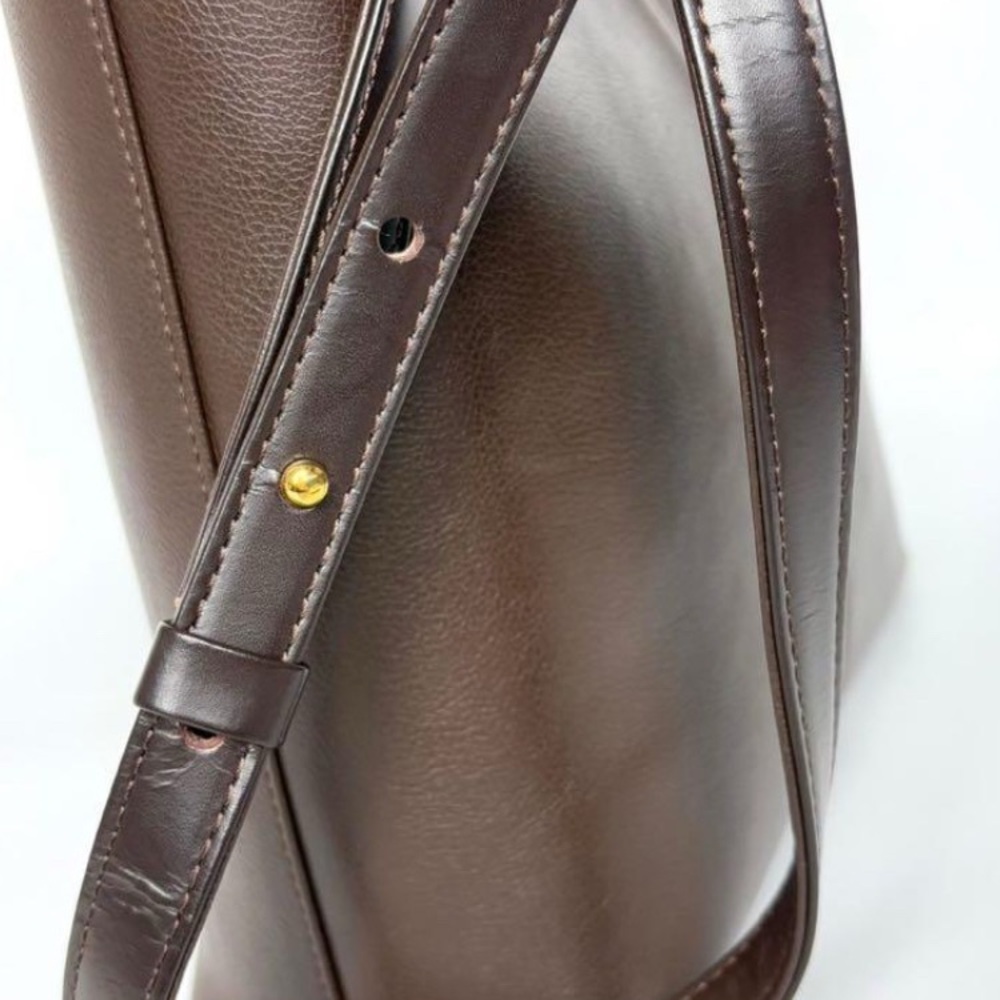Burberry Brown Vintage Leather Shoulder Bag - Picture 11 of 11